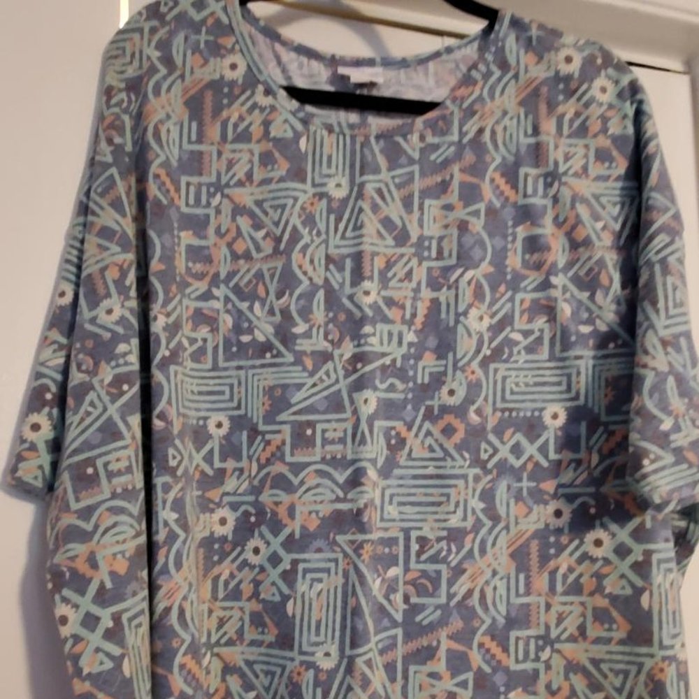 NWOT LuLaRoe Irma Size 3XL